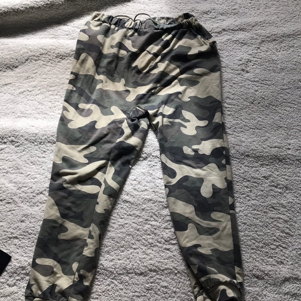Fashion nova joggers